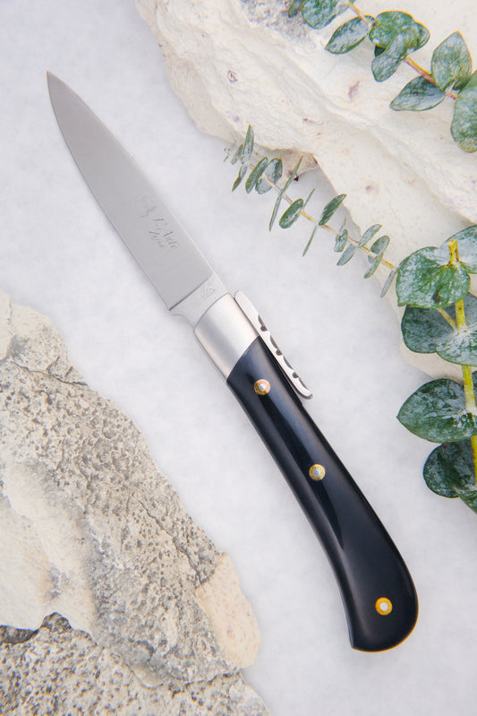 Corsican L’Anto Classic Buffalo Horn