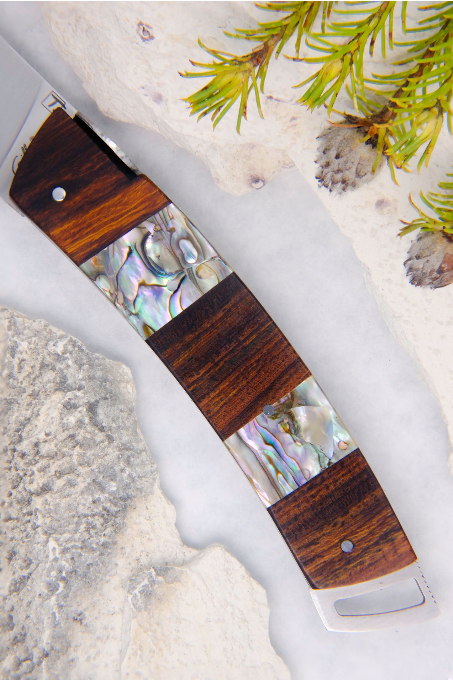 Le Thiers Gentleman Mother of Pearl