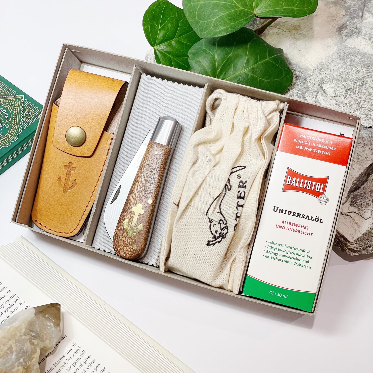 Otter Messer Box Set
